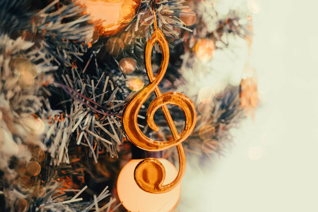 lighted christmas tree with treble clef ornament